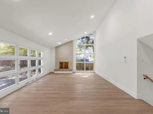 7931 Jenkintown Rd, Cheltenham, PA 19012