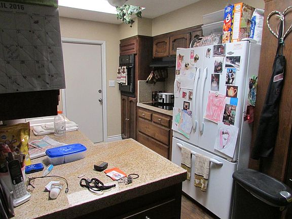 5th image of 4224 N Sunnyside Ave