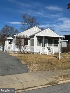 311 Redwood Ave, Frederick, MD, 21701