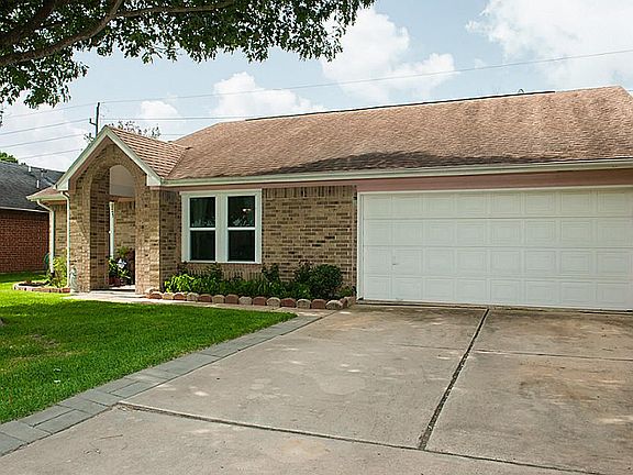 2nd image of 19323 Misty Cove Dr