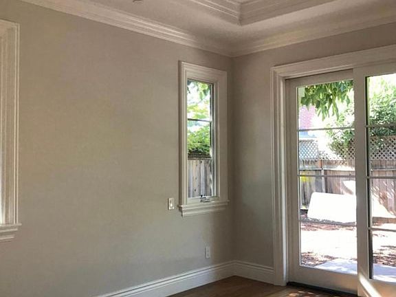 5th image of 460 Beresford Ave