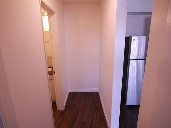 5th image of 151 N Hoover St #2