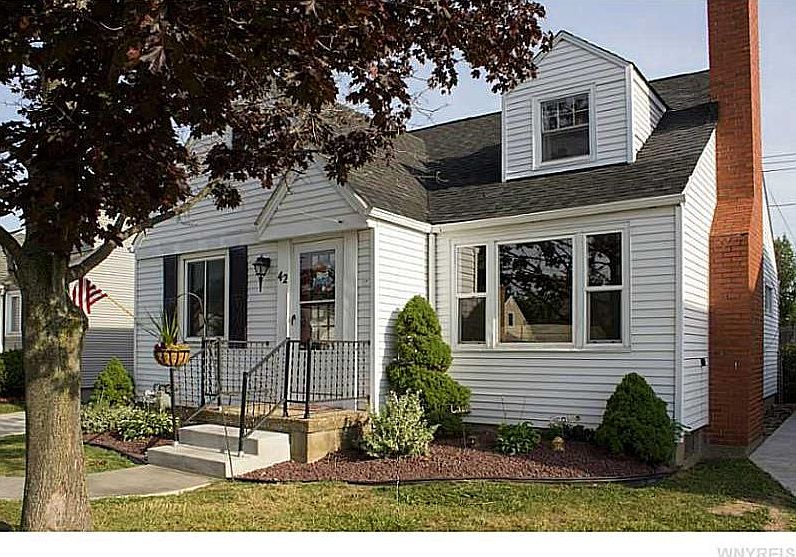 1st image of 42 Briarhurst Dr