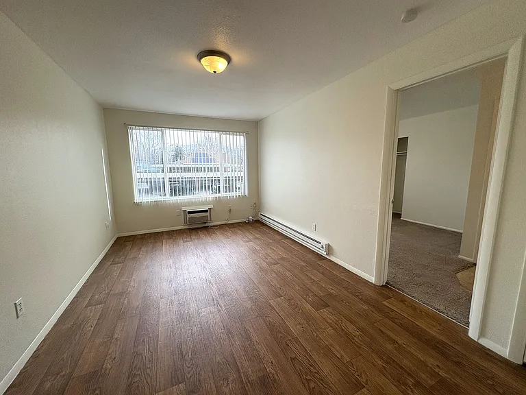 Indigo Apartments — Photo 6