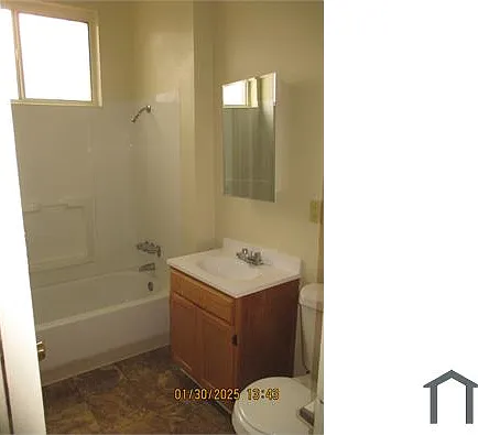 Studio, 429 sqft, $1,749 — Photo 4