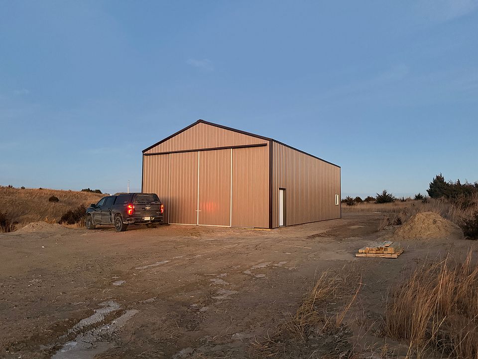 2nd image of 45755 Dunes Rd