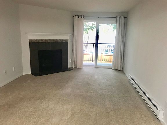 4th image of 12519 SE 41st Pl APT B203