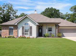 204 Deer Meadow Blvd, Broussard, LA 70518