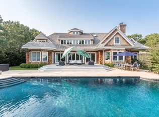 152 Middle Line Hwy, Southampton, NY 11968