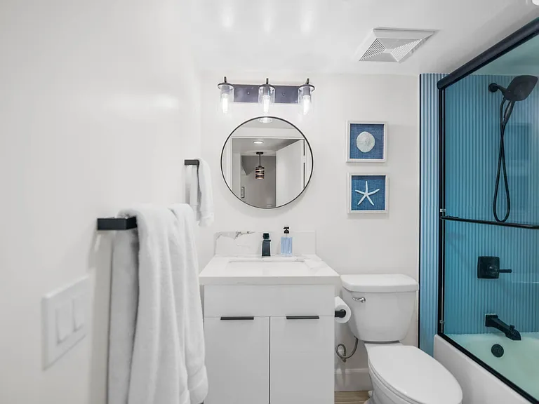401 N Coast Hwy N #305 — Photo 33
