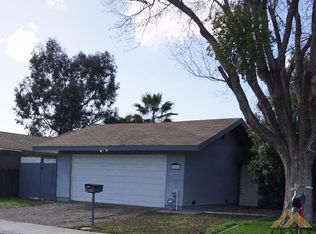 2215 Pinon Springs Cir, Bakersfield, CA 93309