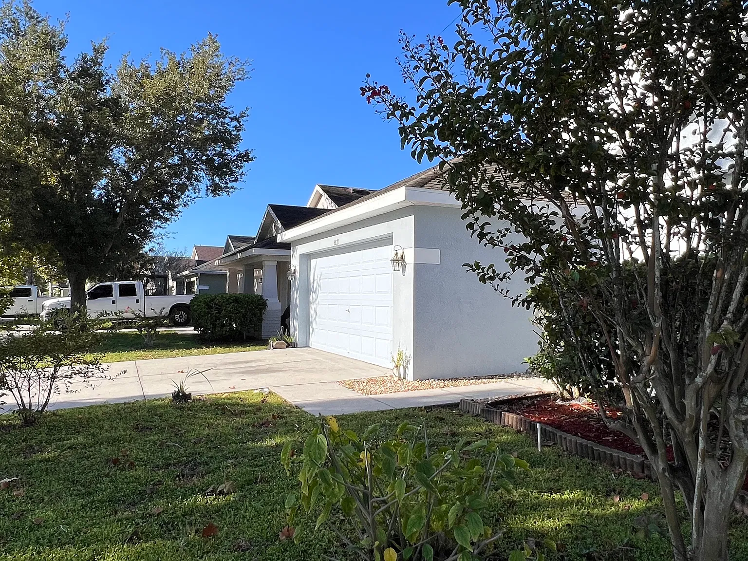 6833 Runner Oak Dr — Photo 2