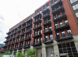 616 W Fulton St APT 204, Chicago, IL 60661