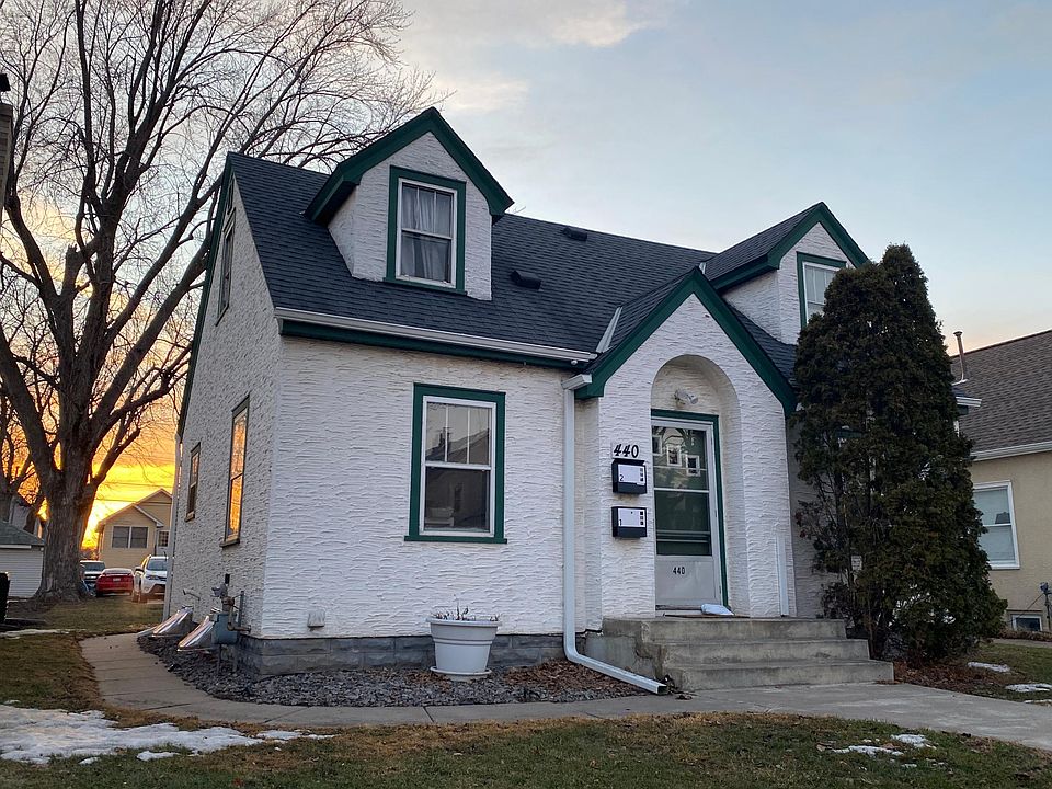1st image of 440 3rd Ave S #1
