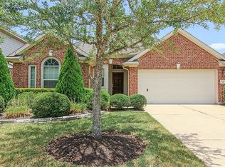 2911 Emerald Brook Ln, Pearland, TX 77584