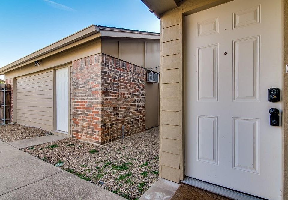 1st image of 10263 Aurora Dr