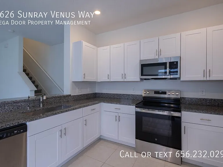 2626 Sunray Venus Way — Photo 13