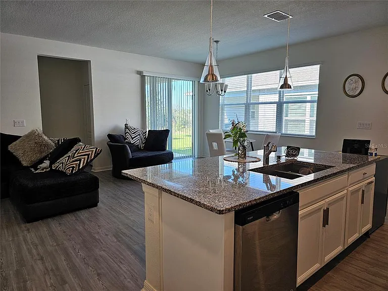 2927 Sanctuary Dr — Photo 21