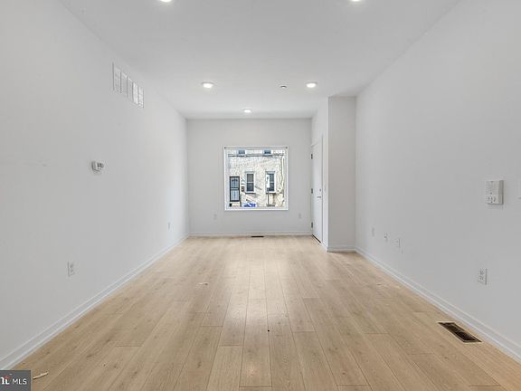3rd image of 1245 N 27th St Unit A