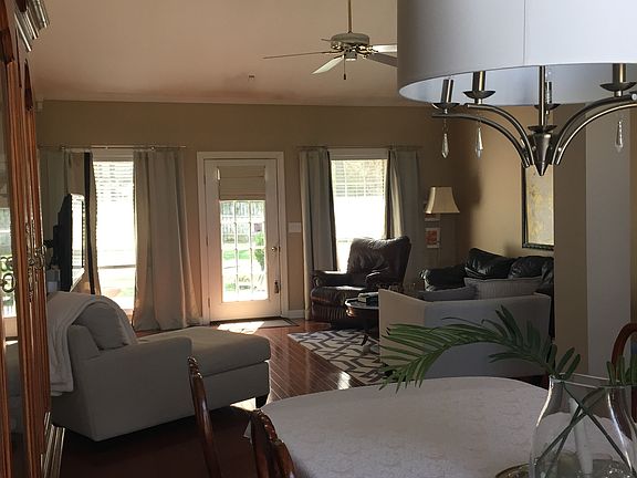 Open Concept Living/Dining