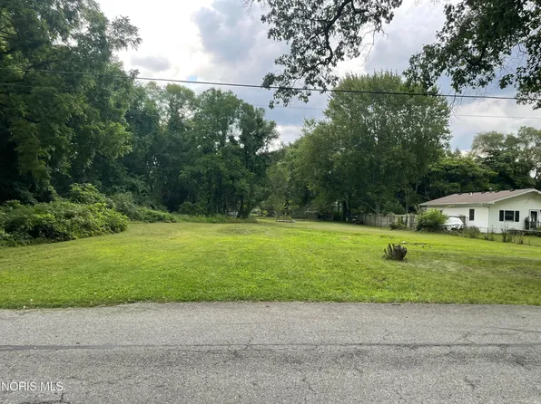 5952 Rudyard Rd, Sylvania, OH 43560