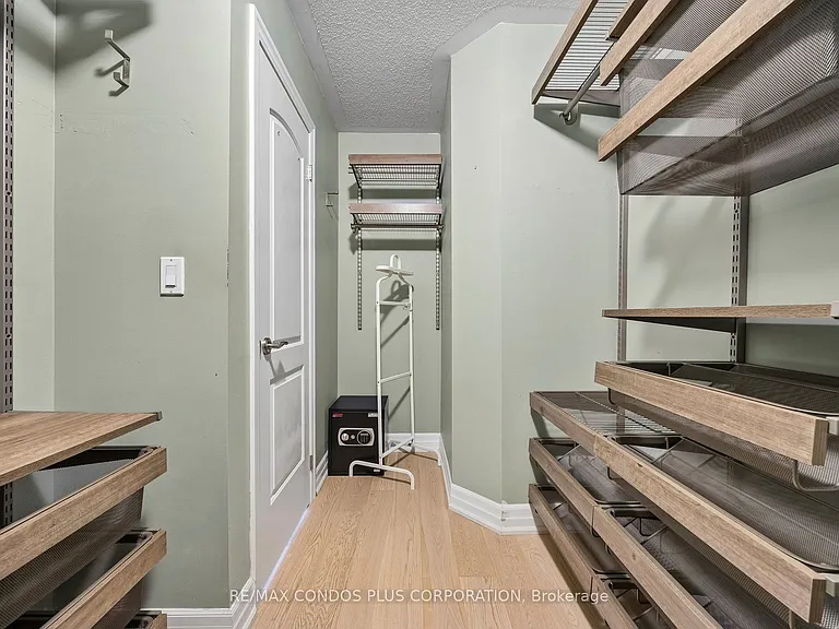 96 N Park Rd — Photo 24