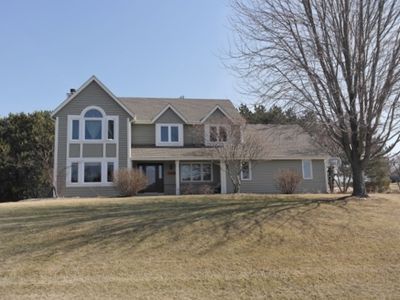S22W36266 Countryside Ln, Dousman, WI, 53118