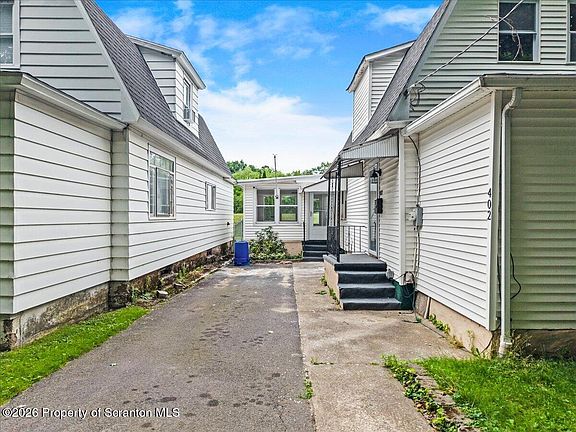 5th image of 402 River St