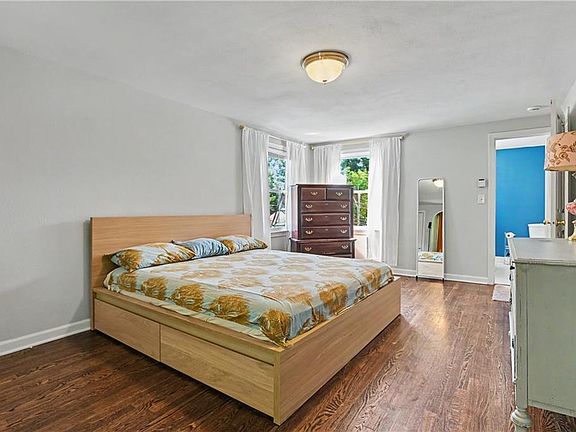 5th image of 7403 Campbell St