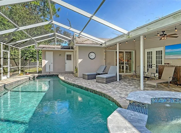 2246 Cork Oak St W — Photo 50