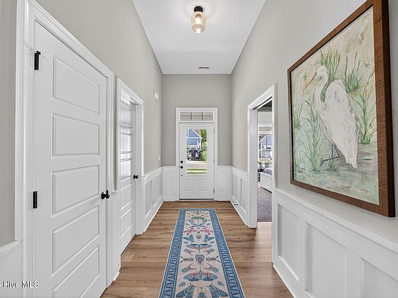 5th image of 5646 Claremont Court
