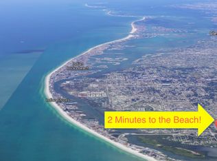 13636 Oak Run Ct, Seminole, FL 33776