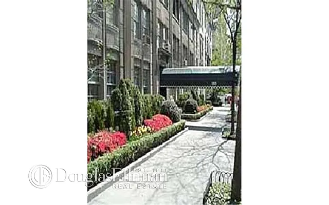 Sold by Douglas Elliman | media 16