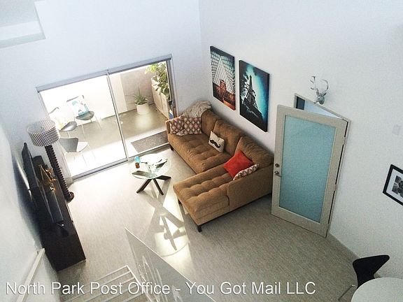 5th image of 3077 N Park Way APT 207