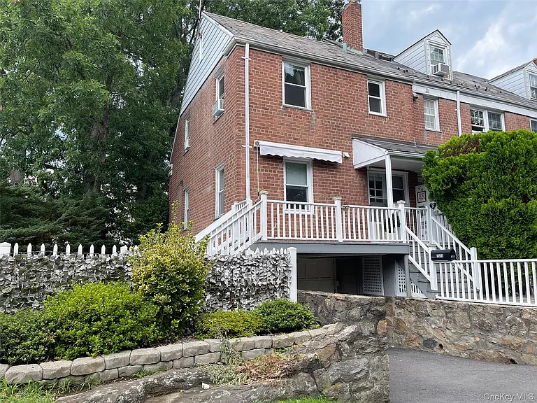1058 Palmer Ave — Photo 18
