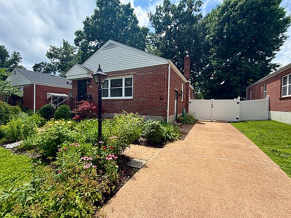 4th image of 2315 Hill Ave