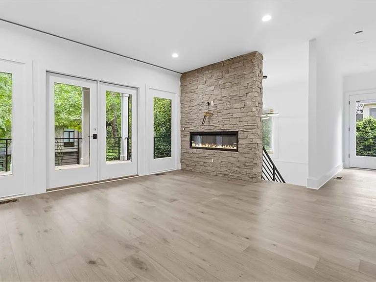 3196 Towerview Dr NE — Photo 15