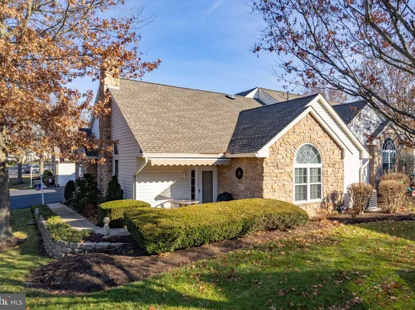 134 Lions Gate Cir, Souderton, PA 18964