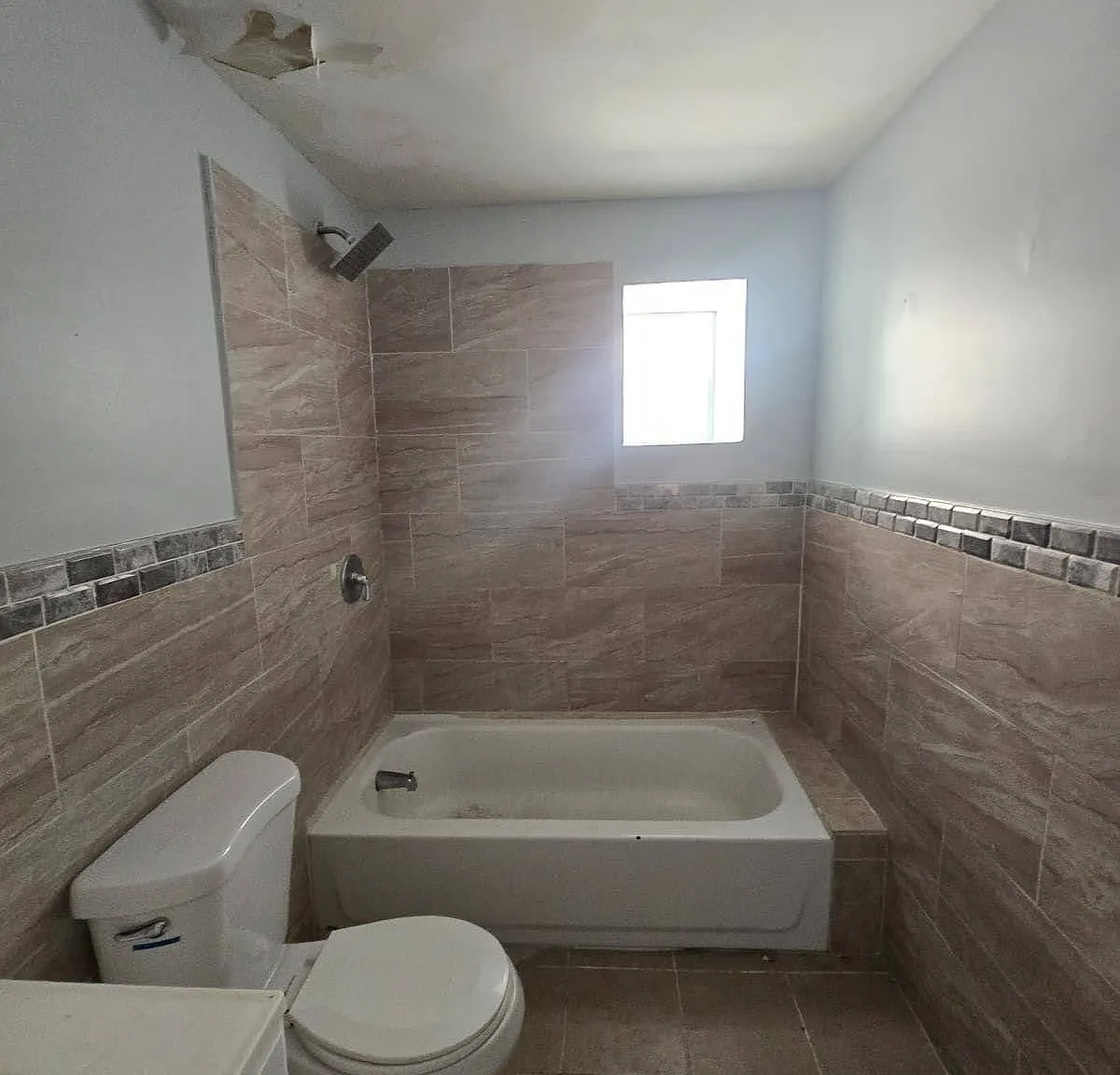 3 bed, $2,250 — Photo 3