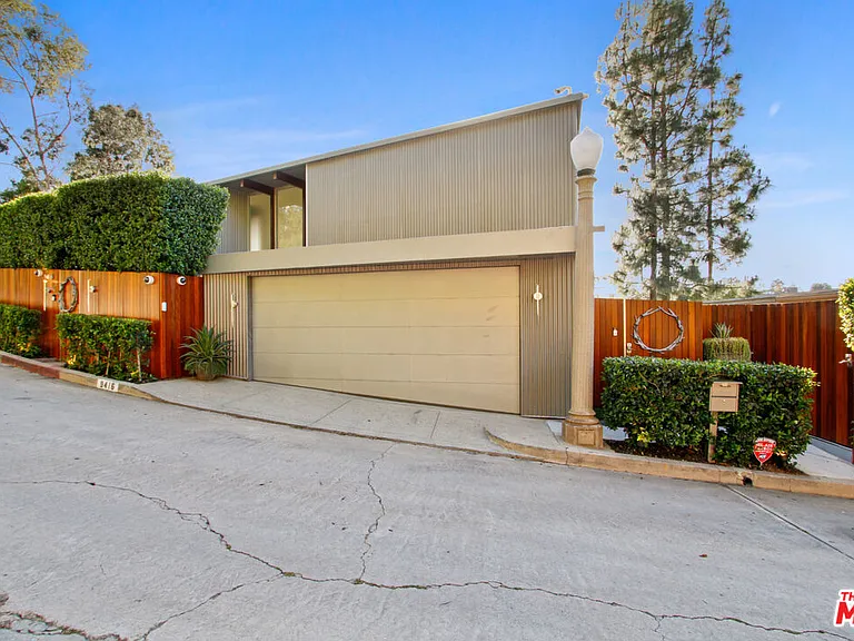 9416 Beverly Crest Dr — Photo 54