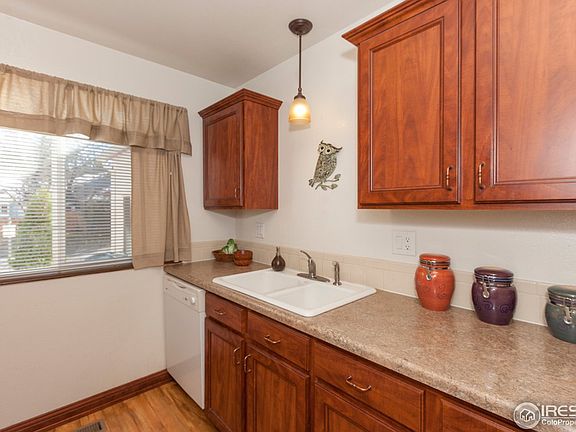 4th image of 814 Arbor Ave APT H