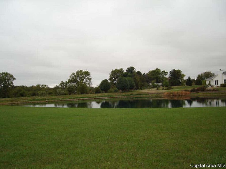 2nd image of 104 Lake Crest Point