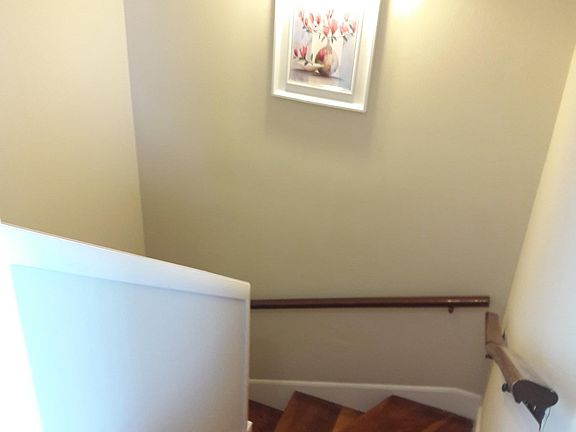 3rd image of 8 Victoria St #C