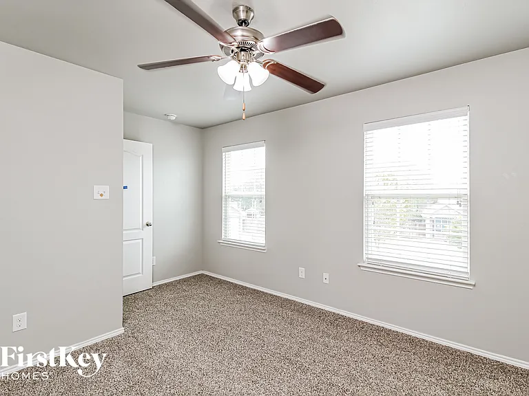 2209 Windsor Farms Dr — Photo 11