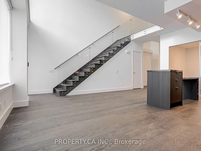 6 Greenbriar Rd #106 — Photo 16