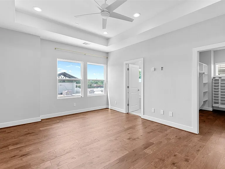 8320 Vista Bella Ln — Photo 22