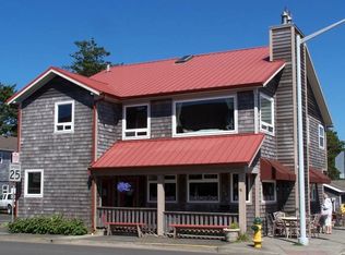 2281 Beach Dr, Seaside, OR 97138