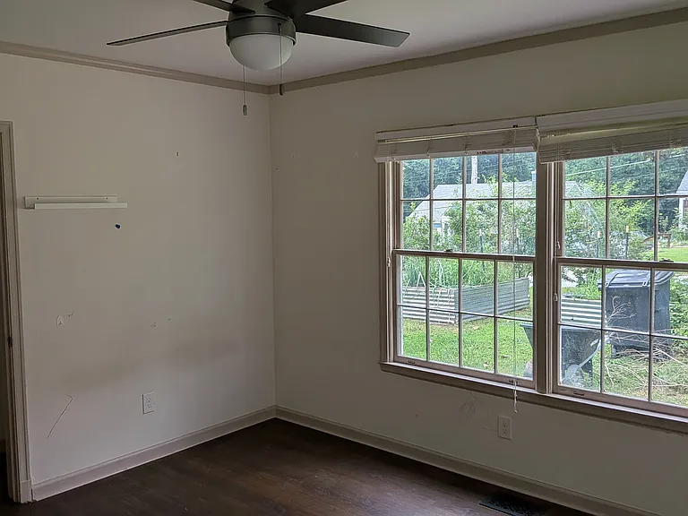 Front facing bedroom with closet
