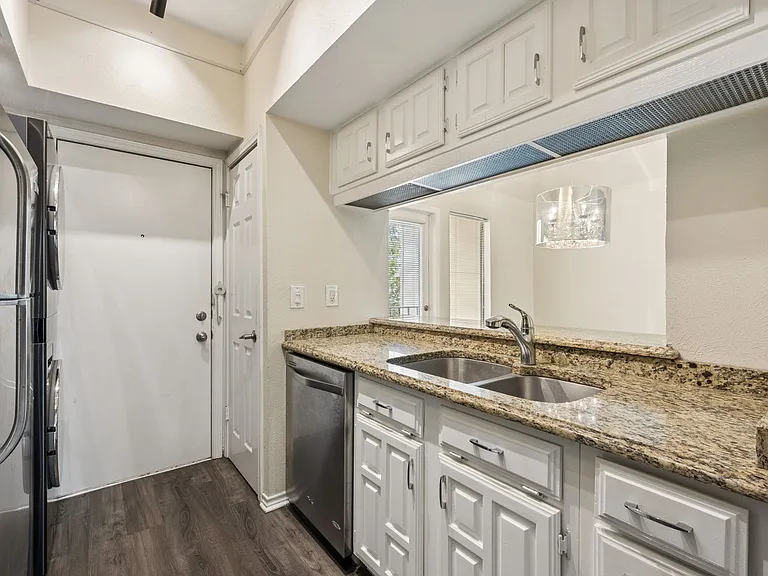 3105 San Jacinto St #220 — Photo 8