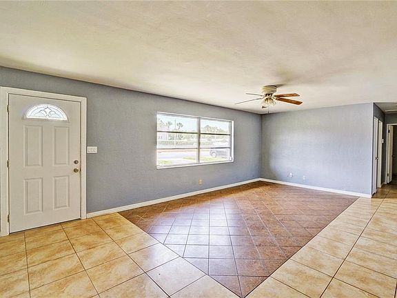 4th image of 11673 Park Blvd